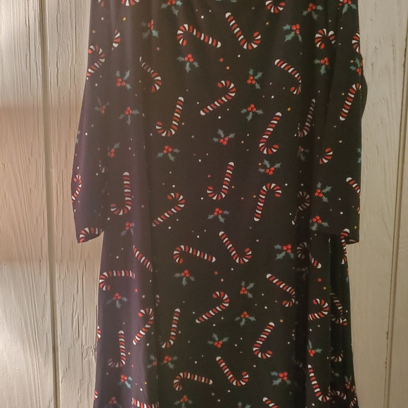 3/4 sleeve candy cane dress.🍒 - Picture 2 of 8